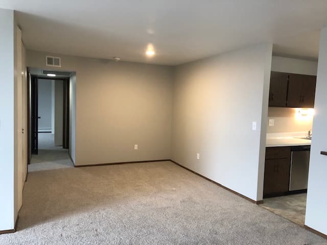Milwaukee County apartments for rent - image - IMG_3015.jpg