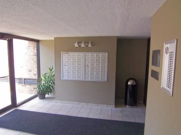 Milwaukee County apartments for rent - image - candlelight 3.jpg