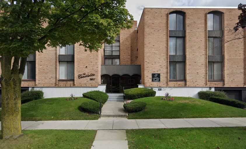 Milwaukee County apartments for rent - image - exterior 10-19.jpg