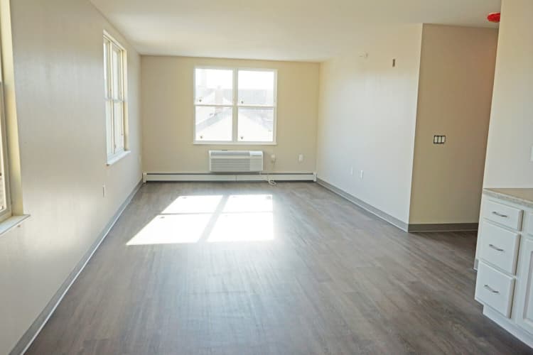 Milwaukee County apartments for rent - image - clark-square-02.jpeg