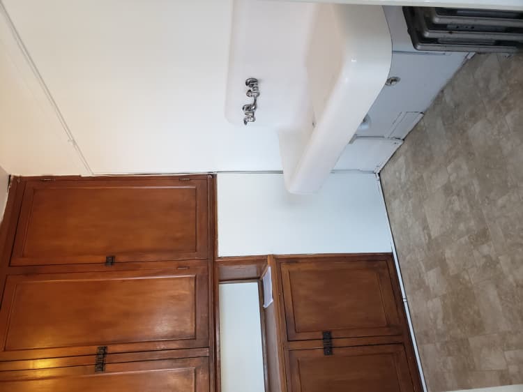 Milwaukee County apartments for rent - image - Kitchen 2_1.jpg