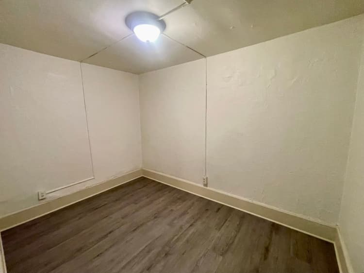Milwaukee County apartments for rent - image - large (9).jpeg