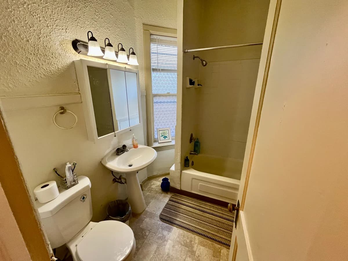 Milwaukee County apartments for rent - image - property-image-1793284605143.jpeg