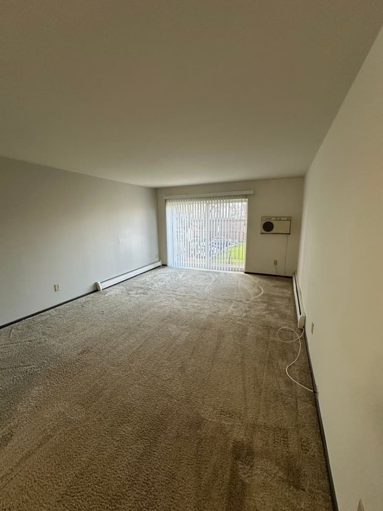 Milwaukee County apartments for rent - image - large (35).jpeg