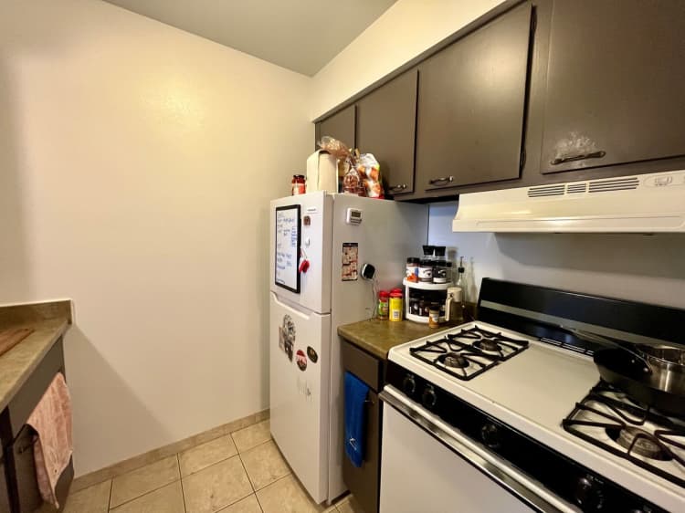 Milwaukee County apartments for rent - image - large (25).jpeg