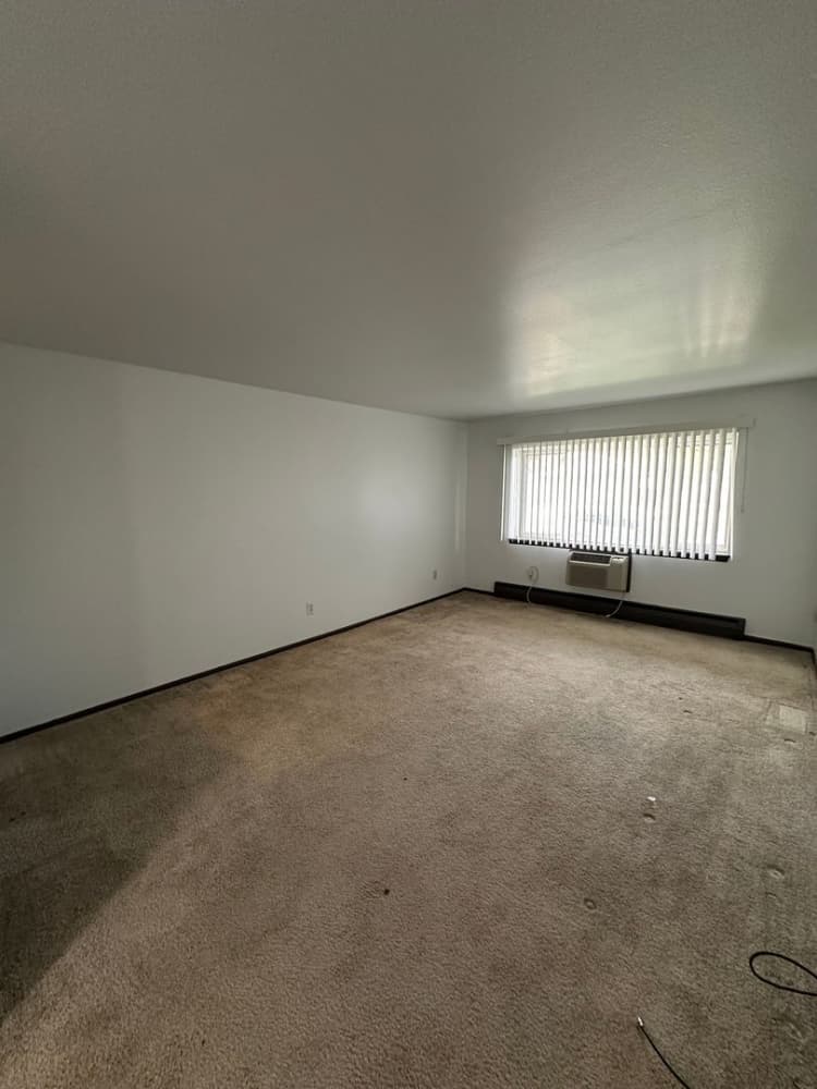 Milwaukee County apartments for rent - image - large (15).jpeg
