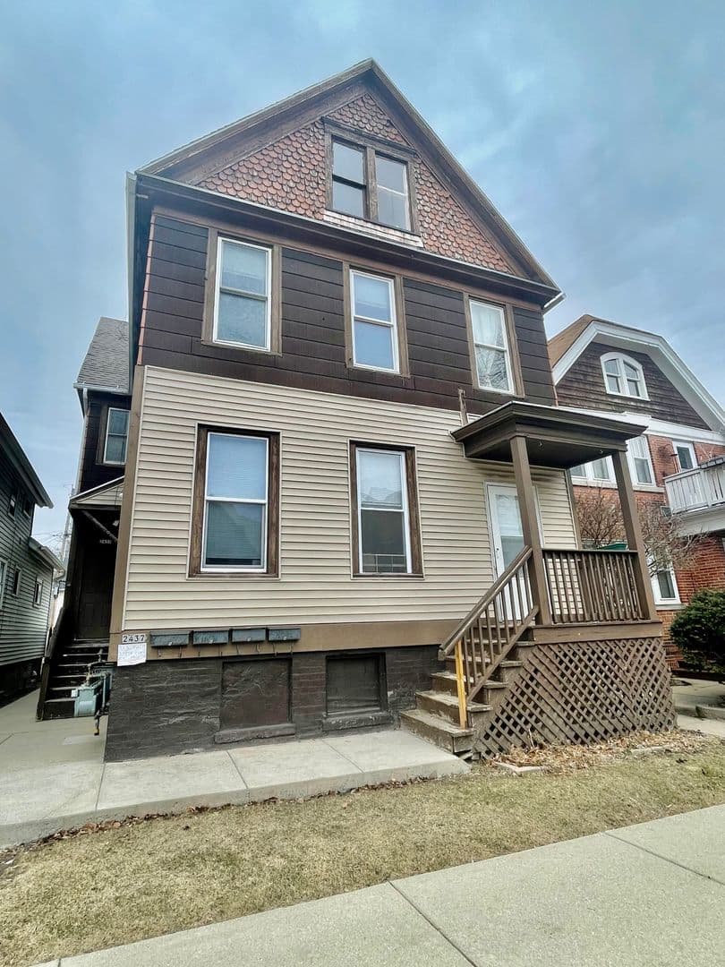 Milwaukee County apartments for rent - Property image - 2437 N Weil St - 1