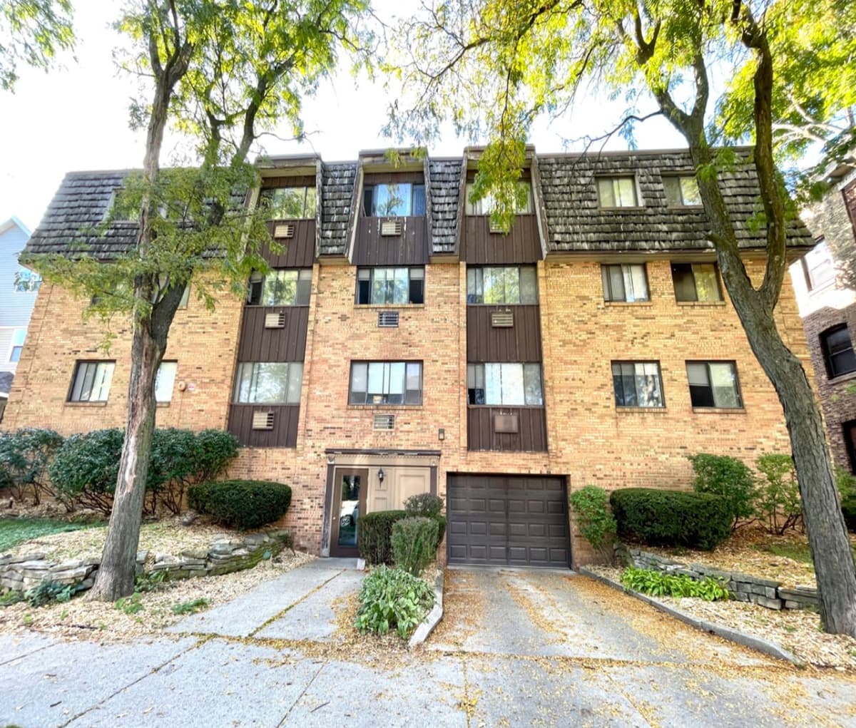 Milwaukee County apartments for rent - Property image - 2114 E Woodstock - 3