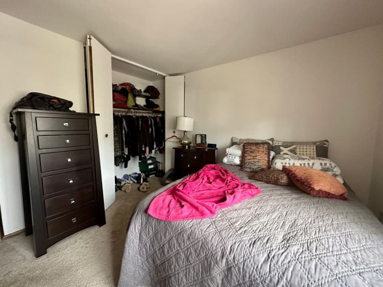 Milwaukee County apartments for rent - image - large (3).jpeg