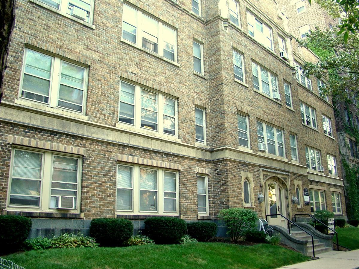 Milwaukee County apartments for rent - Property image - Lakeside - 1