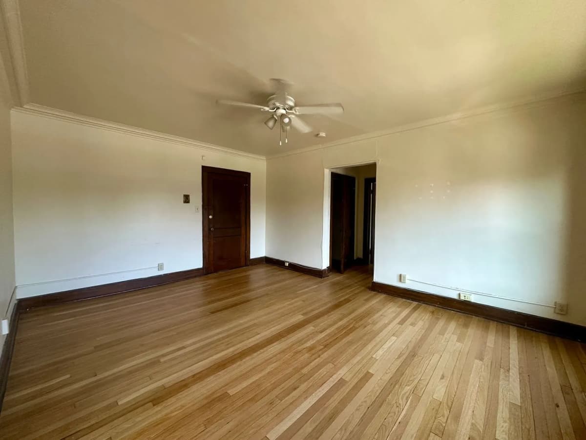 Milwaukee County apartments for rent - image - imgi_16_large.webp