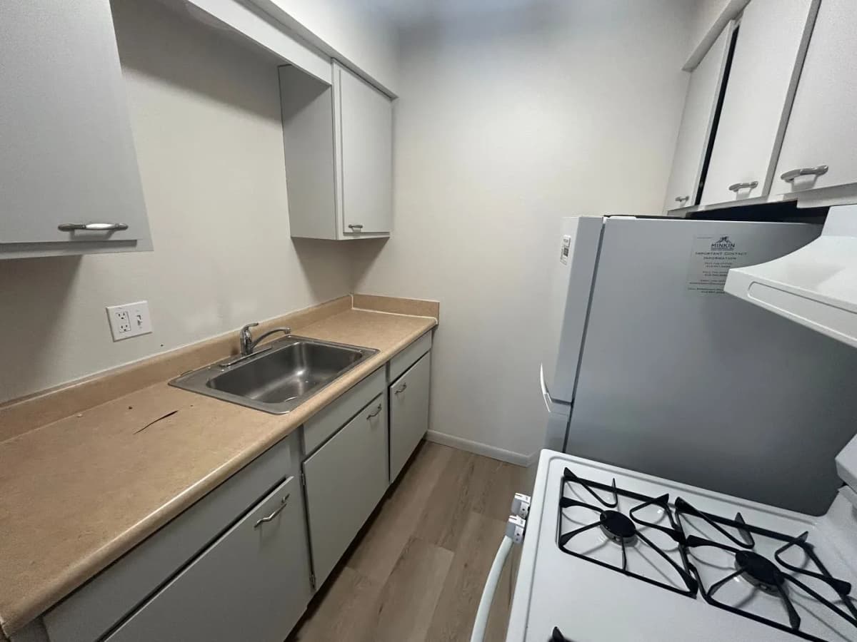 Milwaukee County apartments for rent - Property image - 5433 W National Ave - 3