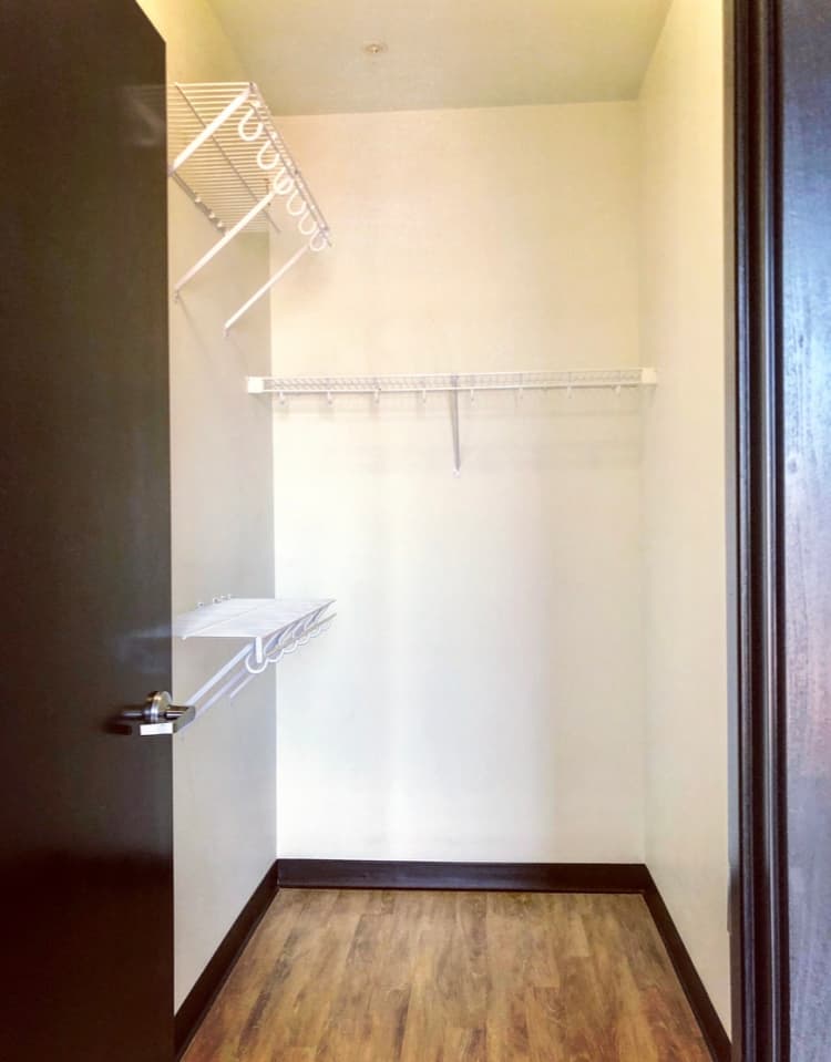 Milwaukee County apartments for rent - image - 54b2302b9607402e8102b1e35f53735f.jpg