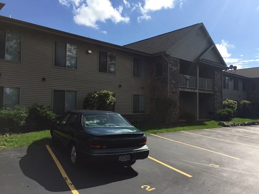 Milwaukee County apartments for rent - image - back of building.jpg