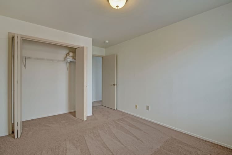 Milwaukee County apartments for rent - image - 26283933