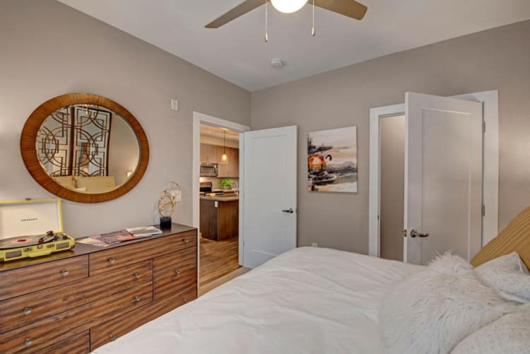 Milwaukee County apartments for rent - image - 26285418