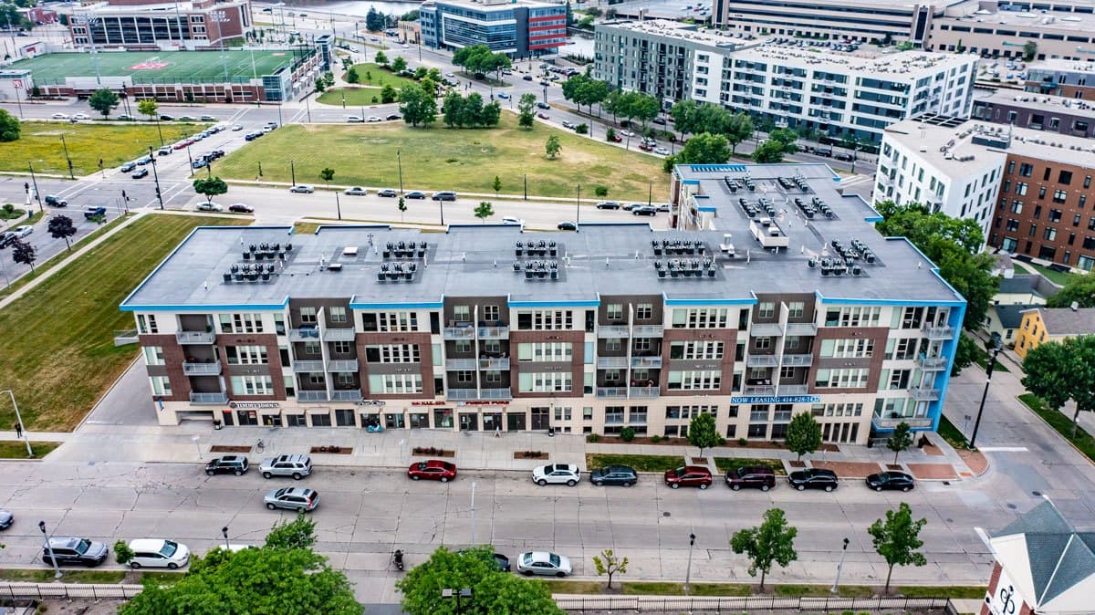 Milwaukee County apartments for rent - Property image - Avenir - 2