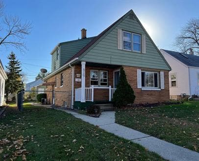 Milwaukee County apartments for rent - Property image - 6709 West Wick Place- 6709A - 1