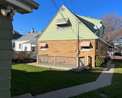 Milwaukee County apartments for rent - Property image - 6709 West Wick Place- 6709A - 3