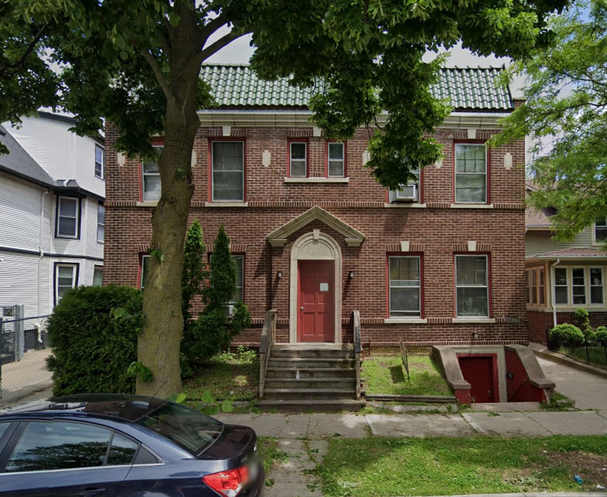 Milwaukee County apartments for rent - Property image - 1315 W Locust St. - 2