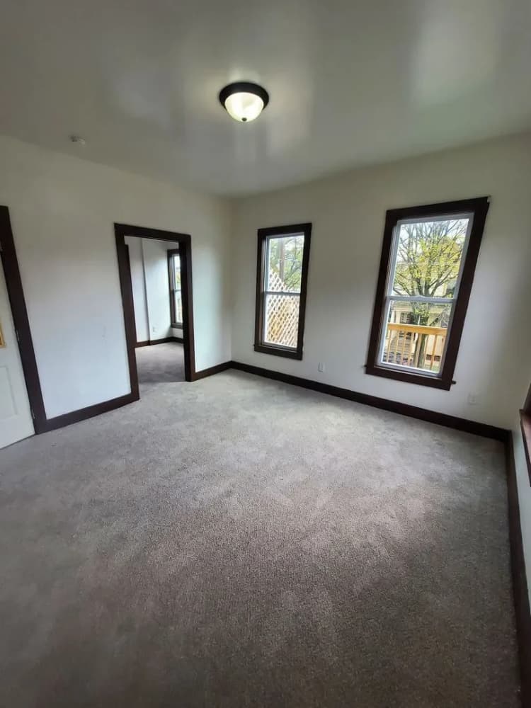 Milwaukee County apartments for rent - image - imgi_12_large.webp