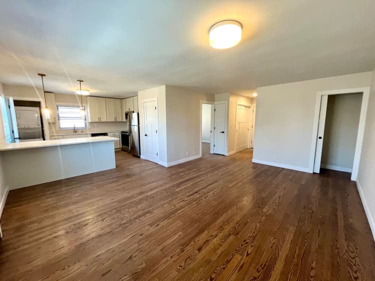Milwaukee County apartments for rent - image - large (3).jpeg