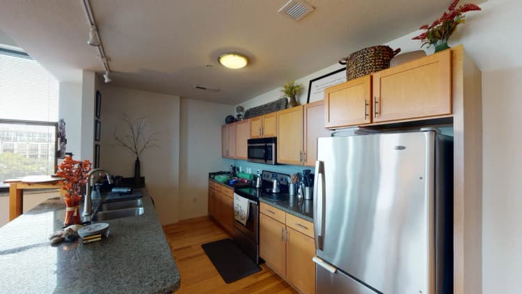Milwaukee County apartments for rent - image - Bridgeview - Kitchen 1.jpg