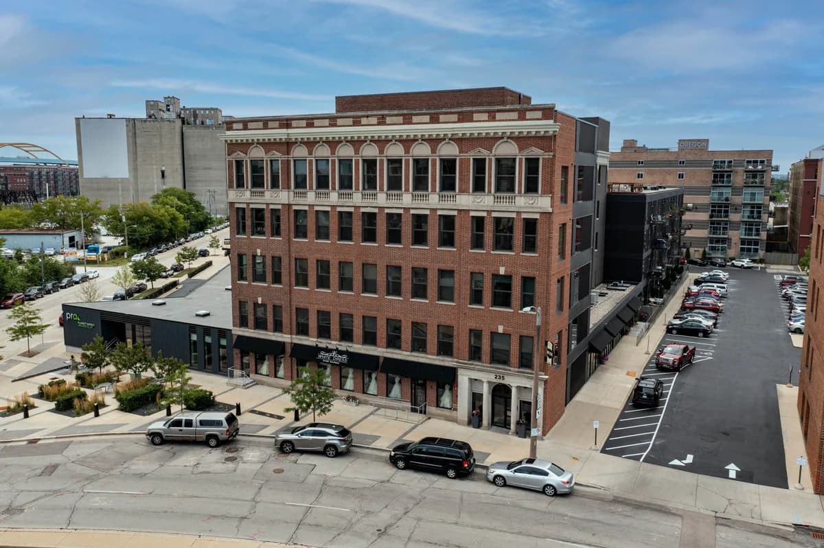 Milwaukee County apartments for rent - Property image - Bridgeview Lofts - 3
