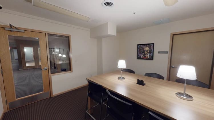 Milwaukee County apartments for rent - image - Bridgeview - Metting room.jpg