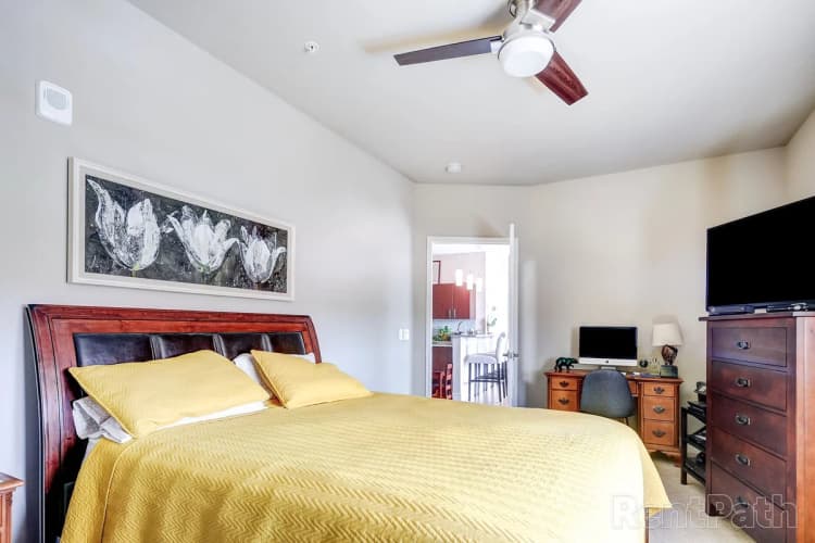 Milwaukee County apartments for rent - image - Granary Lofts - Bedroom 3.jpg