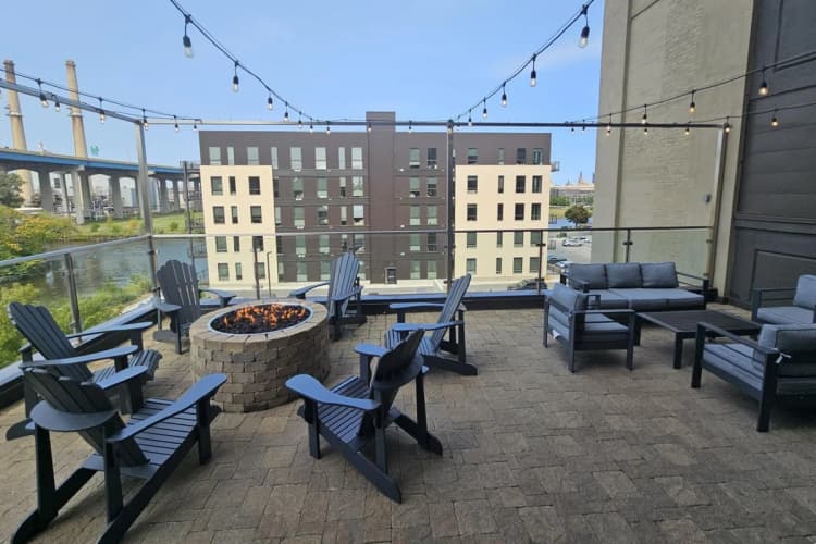 Milwaukee County apartments for rent - image - Granary Lofts - Balcony.jpg