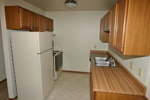 undefined apartments for rent - image - cp-kitchen_1_orig.jpeg