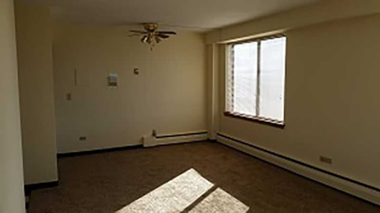 undefined apartments for rent - image - LakeSummit-2233-615-livingroom1.jpg