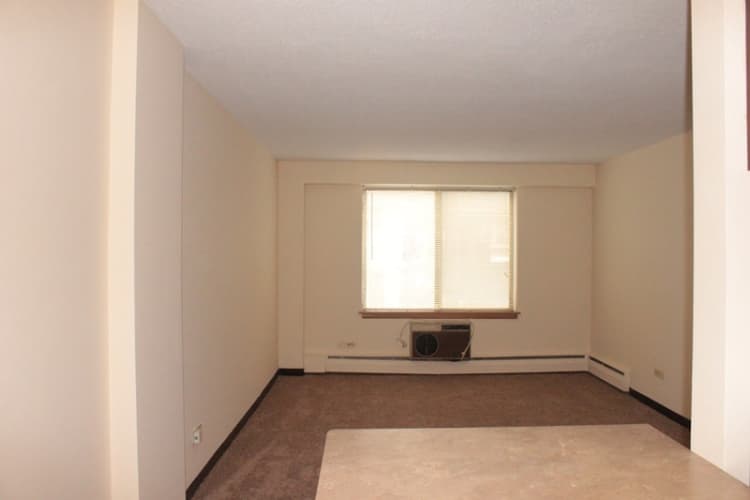 undefined apartments for rent - image - Lake-Summit-unit-207-006.jpg