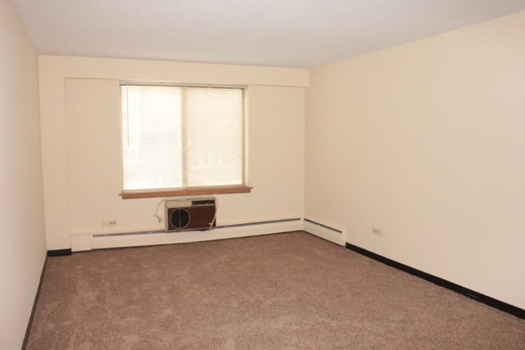 undefined apartments for rent - image - Lake-Summit-unit-207-007.jpg