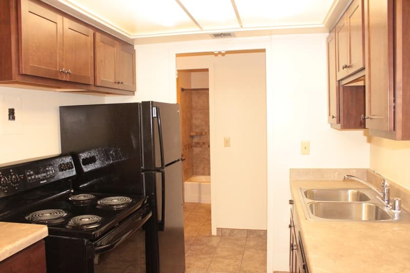undefined apartments for rent - image - Lake-Summit-unit-207-002.jpg