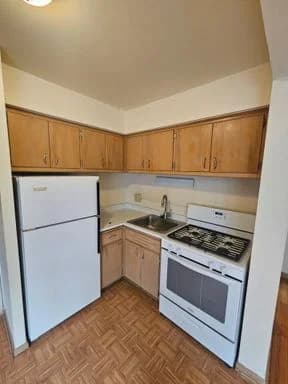 Milwaukee County apartments for rent - Property image - 1851 N Oakland Ave (18 Unit) - 1