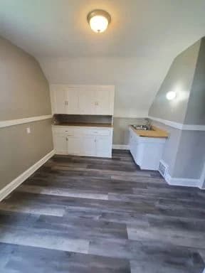 Milwaukee County apartments for rent - Property image - 2563A N 53rd St - 3