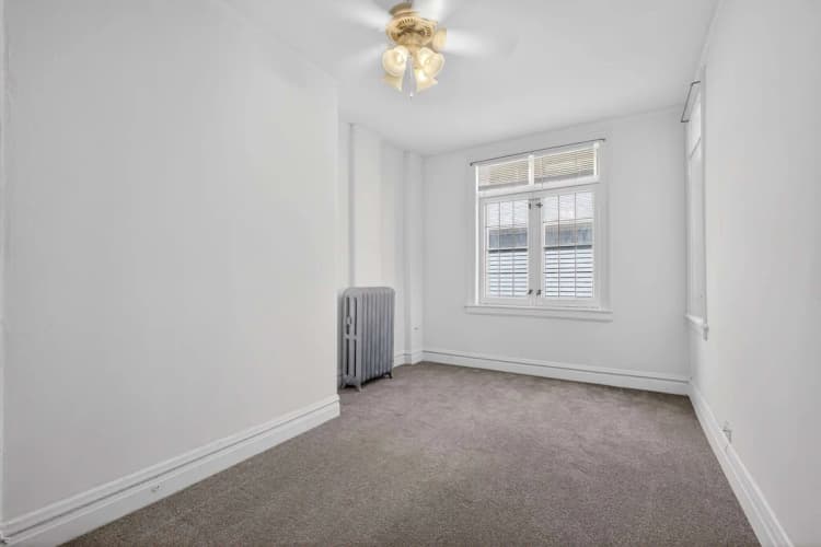 Milwaukee County apartments for rent - image - The Los Angeles - Bedroom.jpg