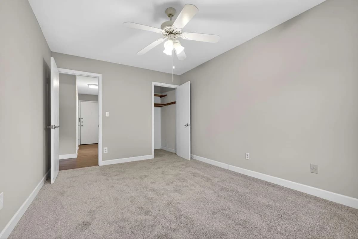 Milwaukee County apartments for rent - image - The Normandy - Bedroom.jpg