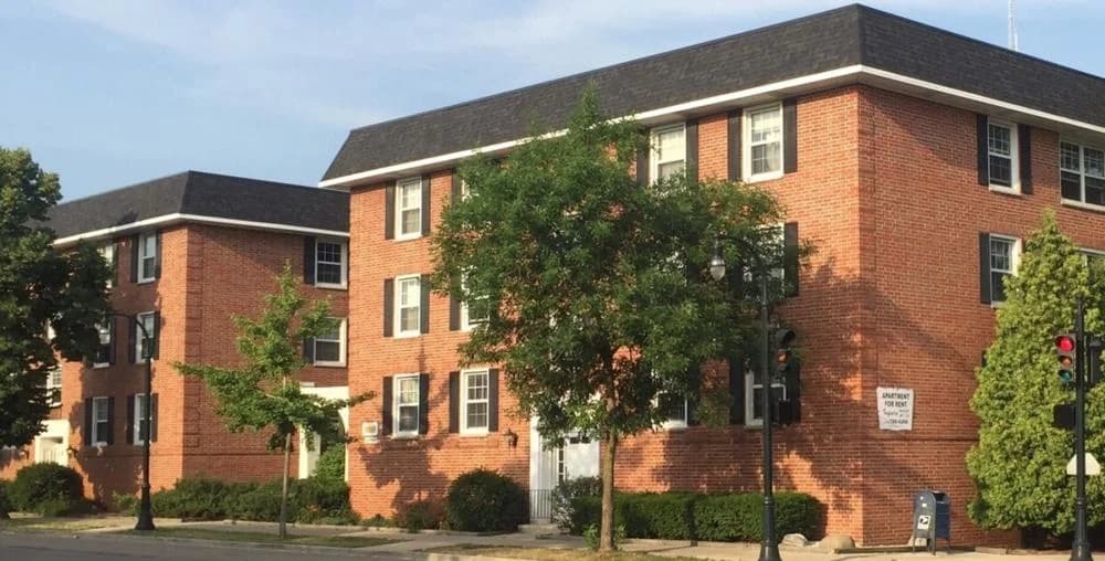 Milwaukee County apartments for rent - Property image - Charleston East - 2