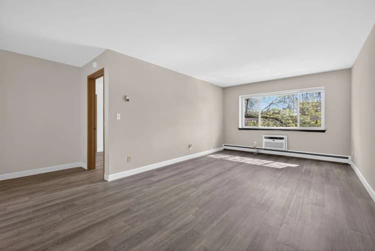 Milwaukee County apartments for rent - image - Webster Place - Living Room 1.jpg