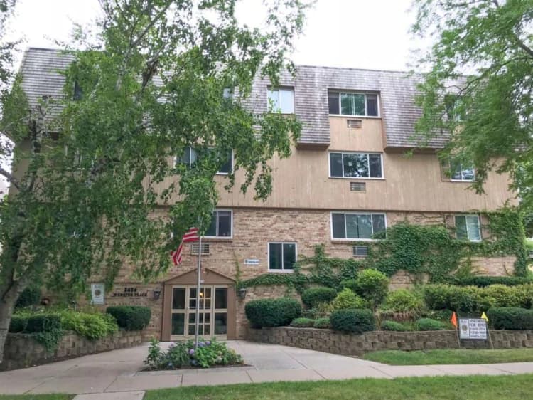 Milwaukee County apartments for rent - image - Webster Place - Building.jpg