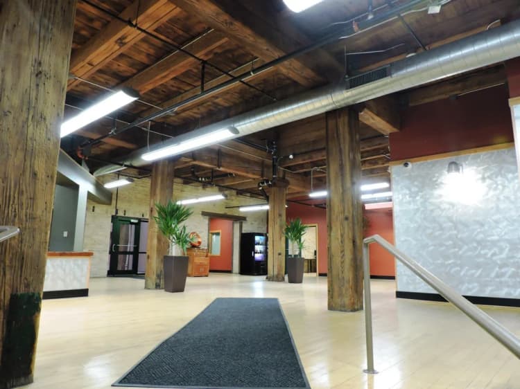 Milwaukee County apartments for rent - image - Historic Fifth Ward Lofts - Looby.webp