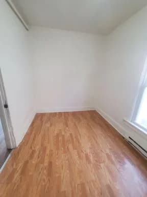 Milwaukee County apartments for rent - Property image - 1926 W Lincoln Ave - 3