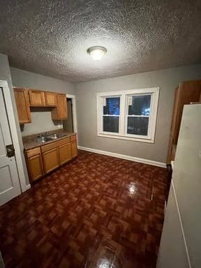 Milwaukee County apartments for rent - Property image - 2821 W Concordia Ave - 1