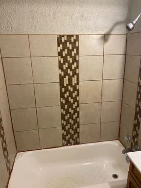 Milwaukee County apartments for rent - Property image - 2821 W Concordia Ave - 3