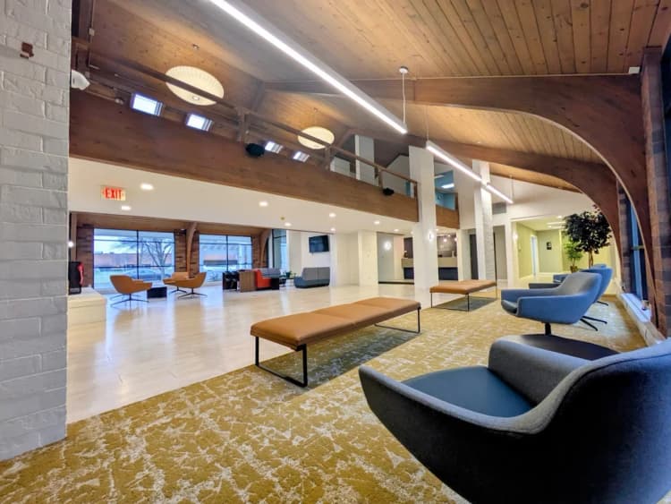 Milwaukee County apartments for rent - image - Sycamore Place - Enterance & Exit.webp
