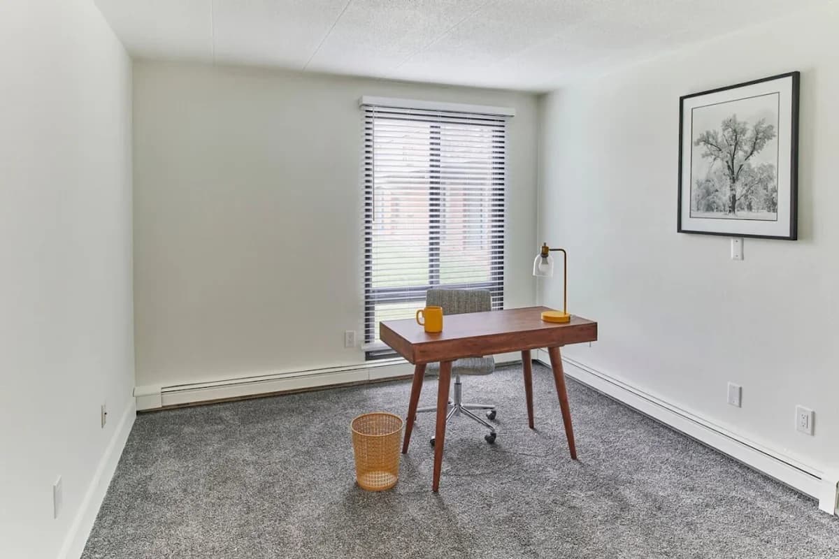 Milwaukee County apartments for rent - image - Sycamore Place - Office.webp