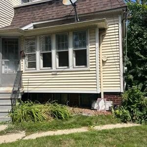 Milwaukee County apartments for rent - Property image - 1106 East Clarke St - 2
